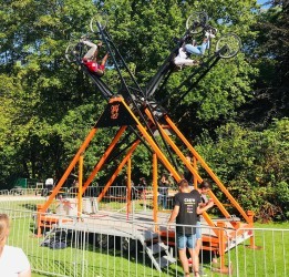 Space Looping Bikes